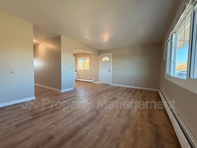 Foto del edificio - 2100 4th St NE