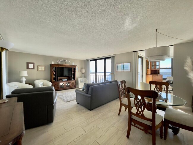 Foto del edificio - 5420 N Ocean Dr