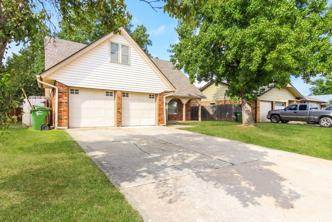 Foto del edificio - 317 Chickasaw Ln