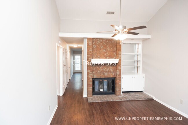 Foto del edificio - 2812 E Hickory Bluff
