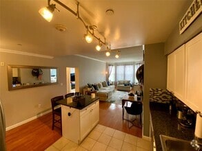 Building Photo - 31 Greenridge Ave
