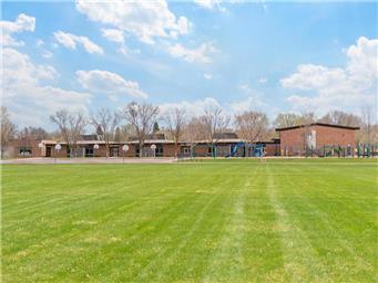 Foto del edificio - 760 West Village Road #103