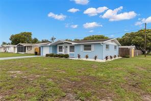 Building Photo - 5209 Manor Dr