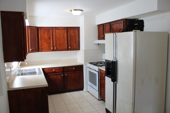Building Photo - 8300 S Vernon Ave