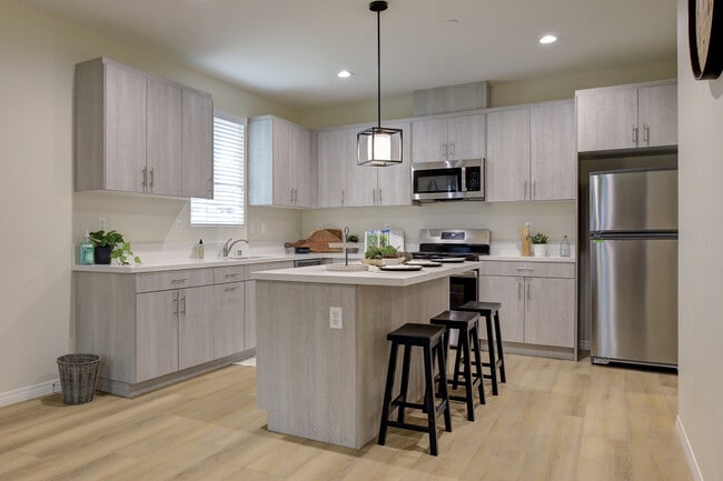 Building Photo - 3741 Jefferson St