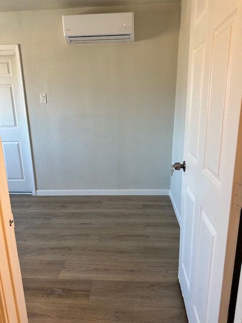 Building Photo - 8861 Live Oak Ave