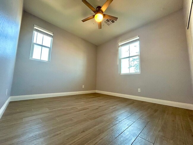 Building Photo - Beautiful single-story home located in Inspirada.