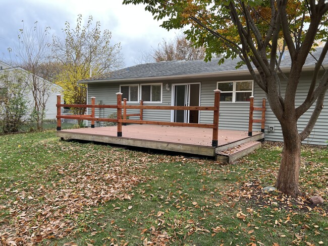 Deck - 1540 Jewel Ave