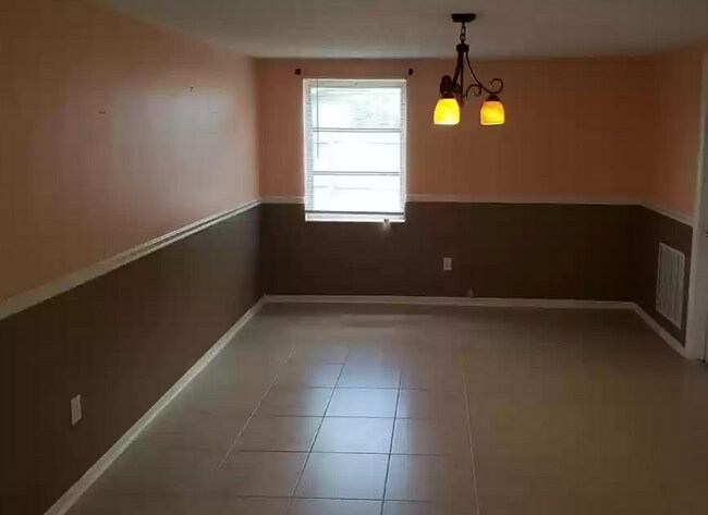 Building Photo - 2616 Baltic Pl