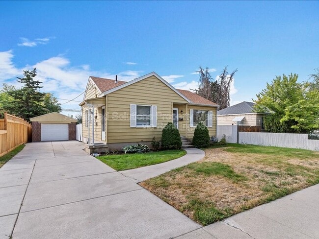 Photo - 1966 E Garfield Ave House