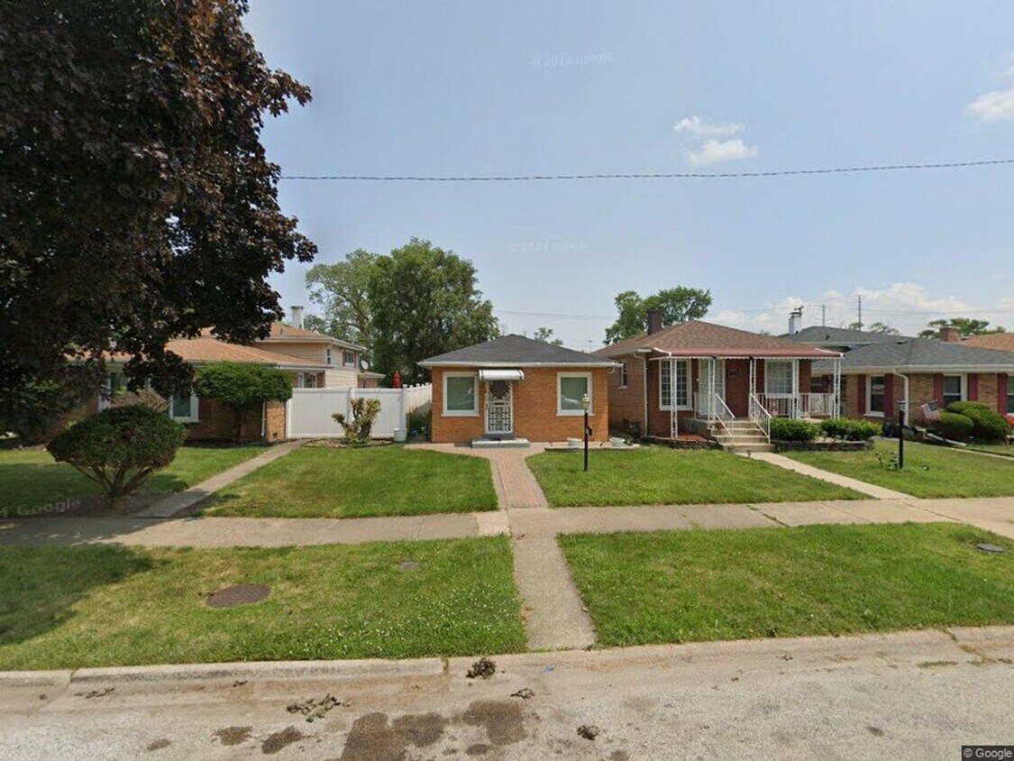 Primary Photo - 16005 Gauger Ave