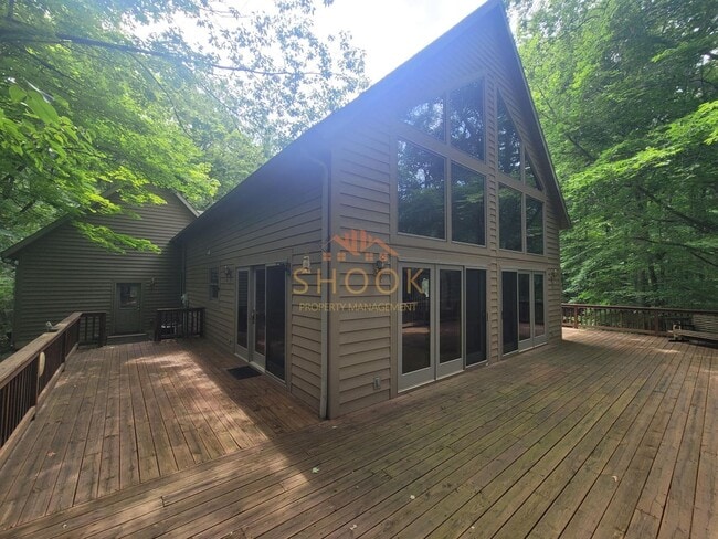 Foto del edificio - A Little Piece of Tennessee! Your Private Wooded Home!