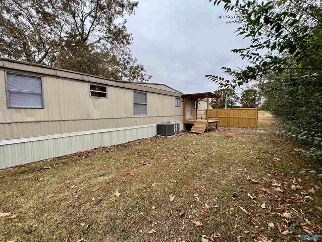 Foto del edificio - 21161 Old Elkmont Rd