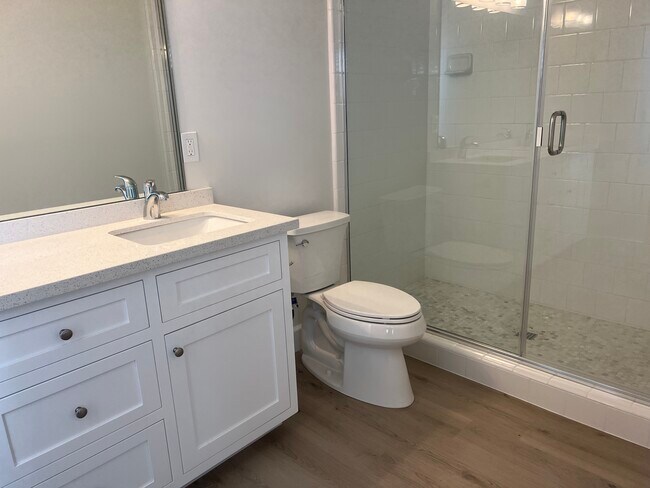 Foto del edificio - 975 W 19th St