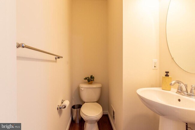 Foto del edificio - 15304 Pocopson Creek Way