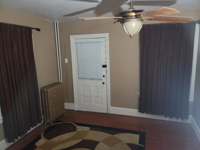 Building Photo - 132 Wildwood Ave