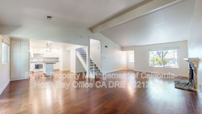 Primary Photo - 360 Manka Circle