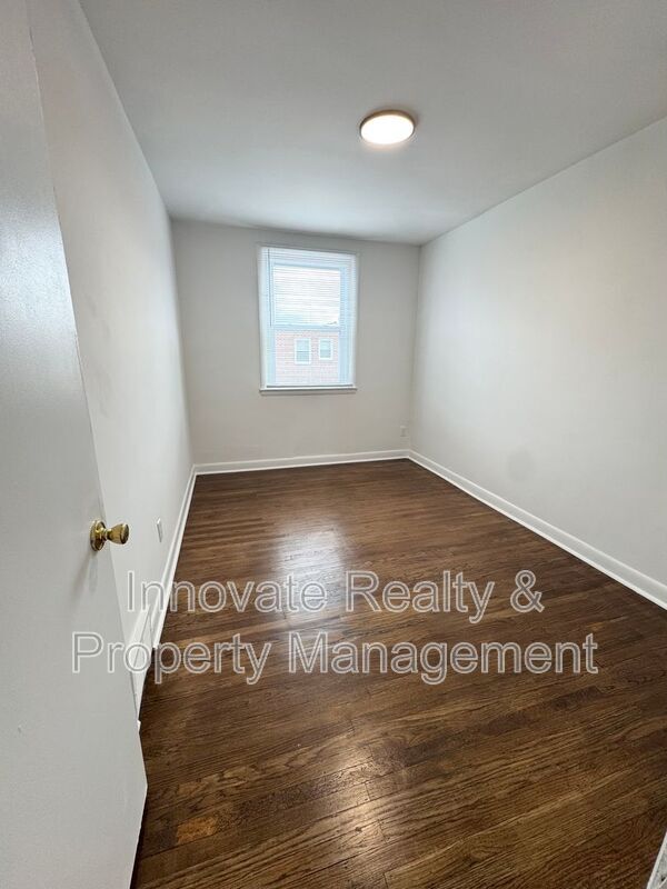 Building Photo - 2423 Bleigh Ave