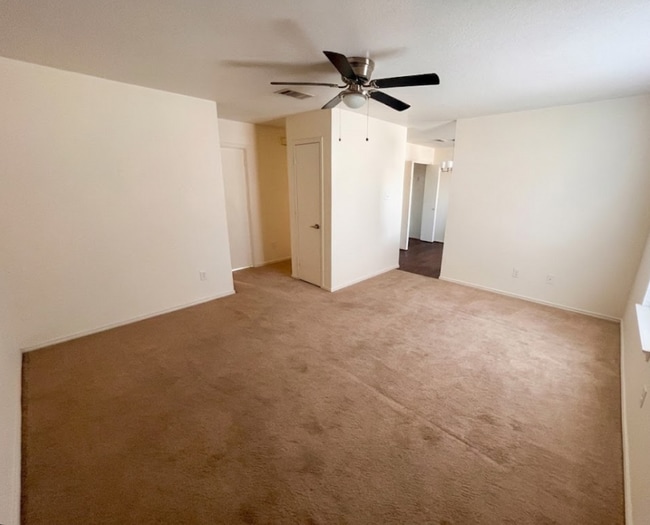 Building Photo - AVAILABLE NOW, APPLY AT OUR WEBSITE TODAY!