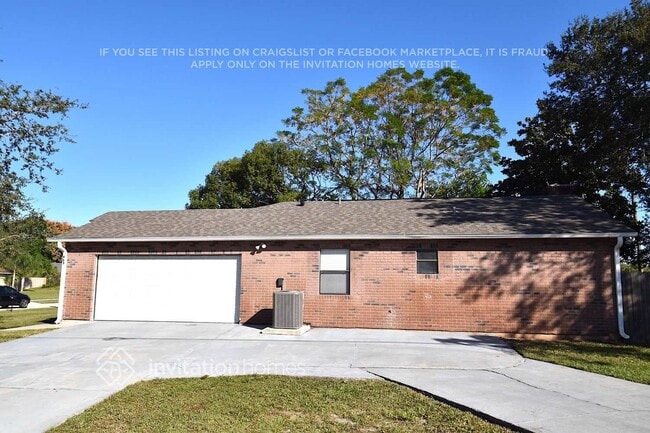 Building Photo - 963 Trumbull St