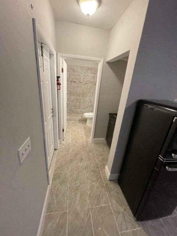 Building Photo - 4865 SW 65th Way