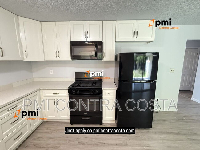 Foto del edificio - 1608 Norine Dr
