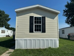 Building Photo - 31 Highlander Ave
