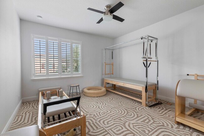 Foto del edificio - 170 Sword Fern Pl