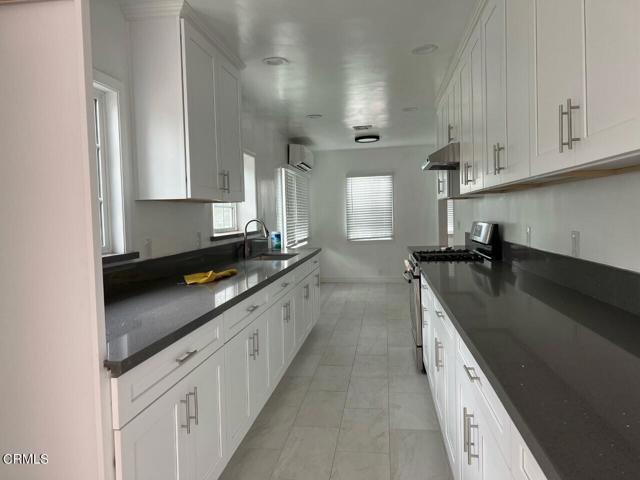 Foto del edificio - 6273 Avon Ave