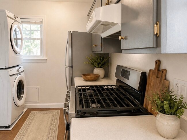 In-unit washer and dryer - 71 Madison Rd
