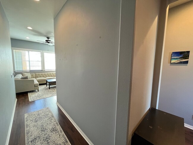 Building Photo - 2 Bed 2 Bath Condo in North River Village,...