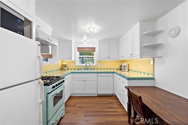 Building Photo - 623 Short St