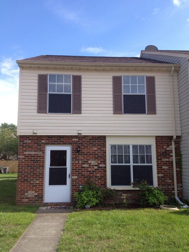 19 Terri Sue Ct, Hampton, VA 23666 Townhome Rentals in Hampton VA