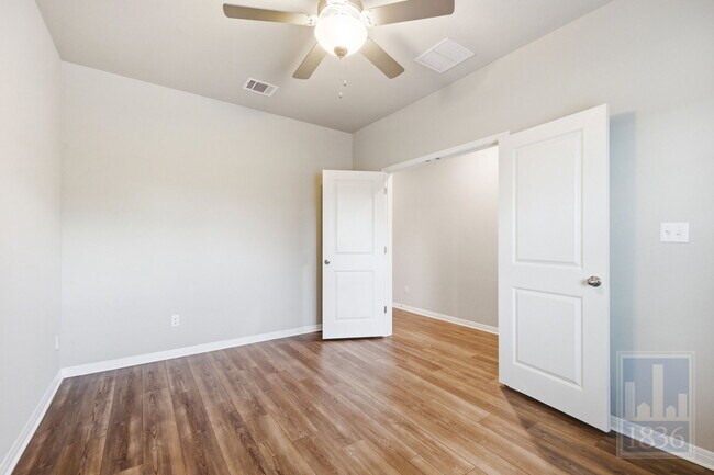 Foto del edificio - 11513 Copperstone Ave