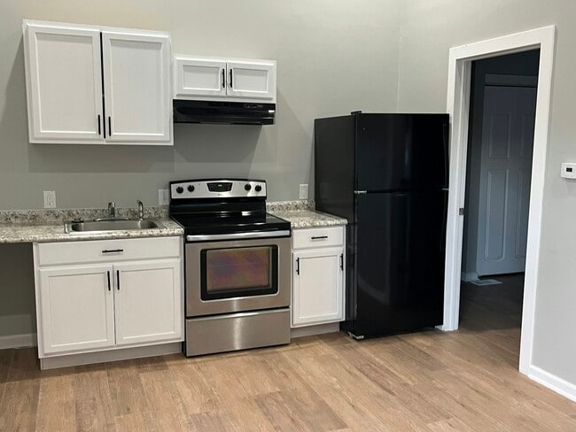 Photo - 1518 Howard St House