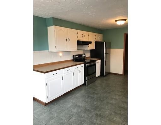 Foto del edificio - 17 Dickinson Hill Rd