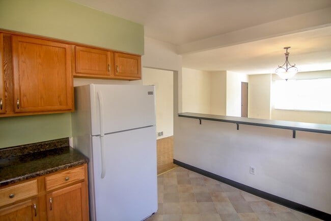 Building Photo - 319 S Trenton Ave