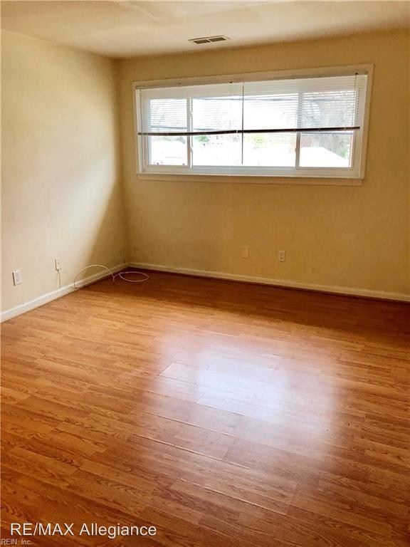 Building Photo - 2 br, 1 bath House - 4651 DENVER AVENUE #4