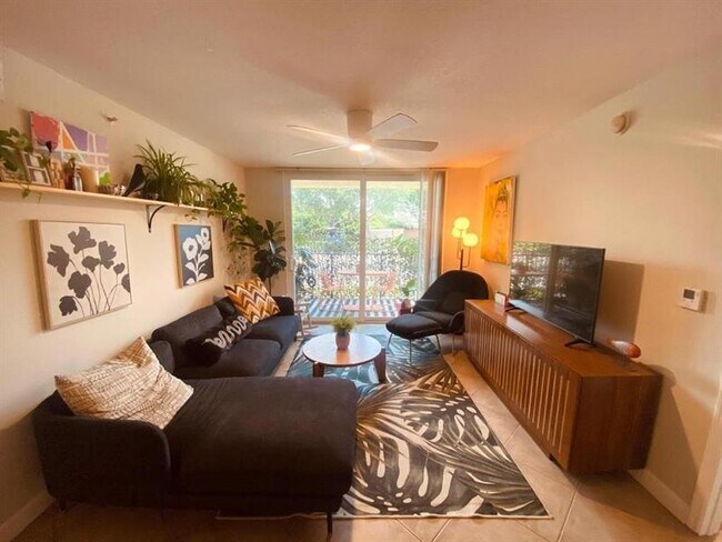 Foto del edificio - 405 Villa Cir
