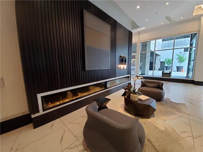 Foto del edificio - 400 W Peachtree St NW