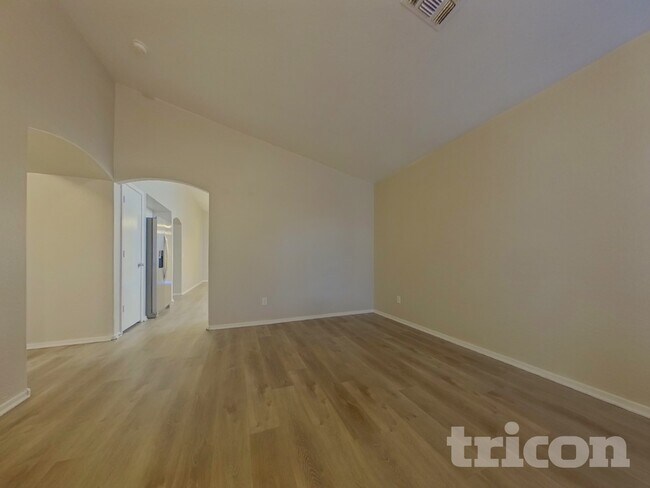 Foto del edificio - 12306 N Palm St