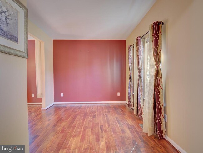 Building Photo - 26010 Kimberly Rose Dr