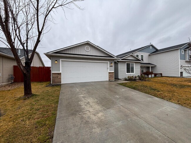 Foto del edificio - 16581 Berkley Ave