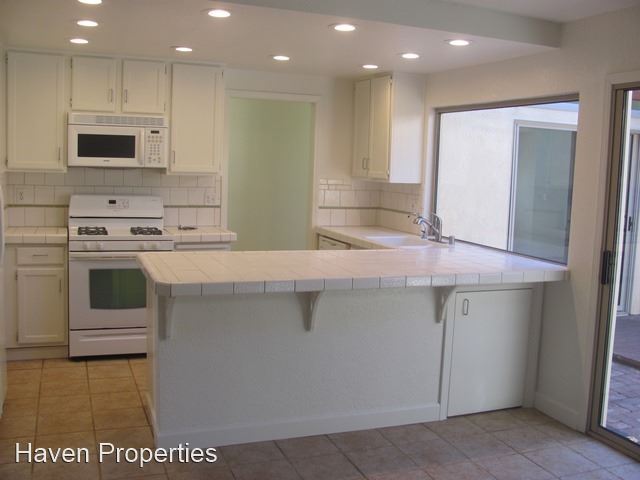 Foto del edificio - 4 br, 2 bath House - 9 Los Verdes