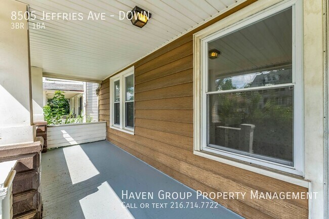 Foto del edificio - 8505 Jeffries Ave