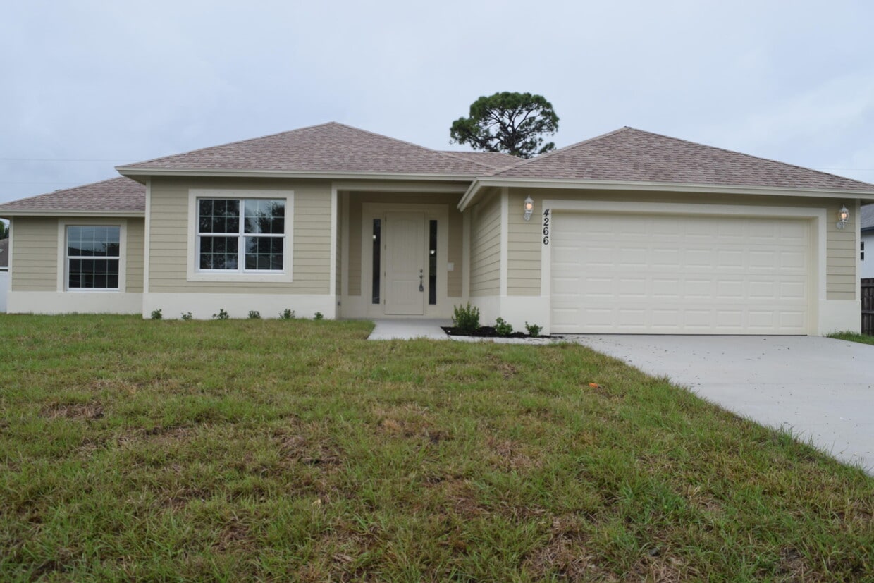 4266 SW McClellen St, Port Saint Lucie, FL 34953 House for Rent in