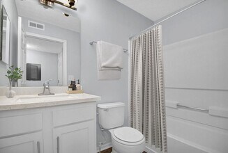 Interior Photo - Fountain Place Apartments