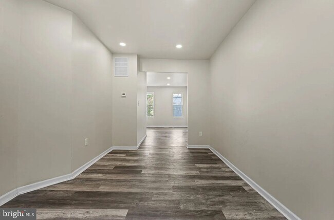 Foto del edificio - Charming 4 Bedroom Home in West Baltimore