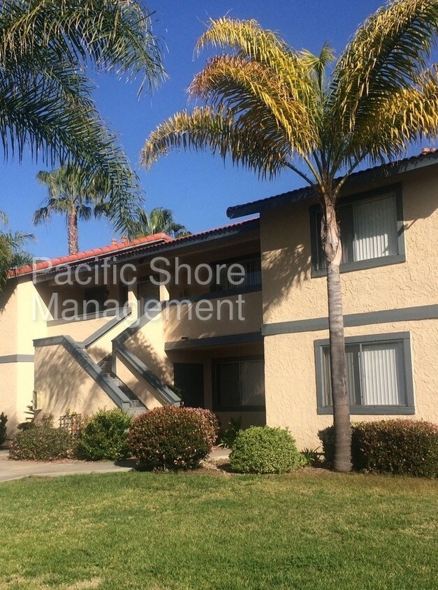 Primary Photo - 415 N Emerald Dr