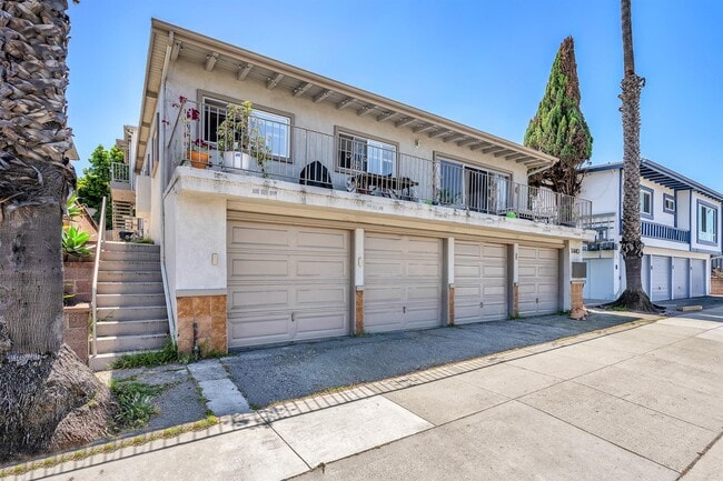 Building Photo - 1440 Manhattan Beach Blvd